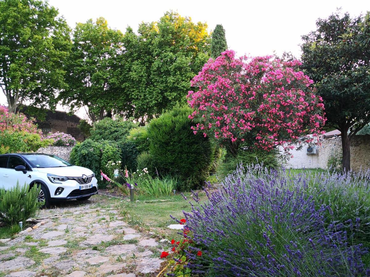 La Petite Maison De Lingling Mornas Dış mekan fotoğraf