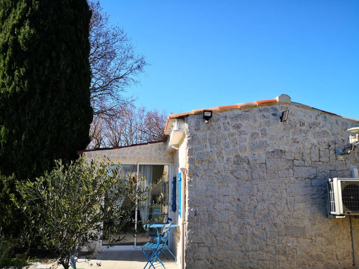 La Petite Maison De Lingling Mornas Dış mekan fotoğraf